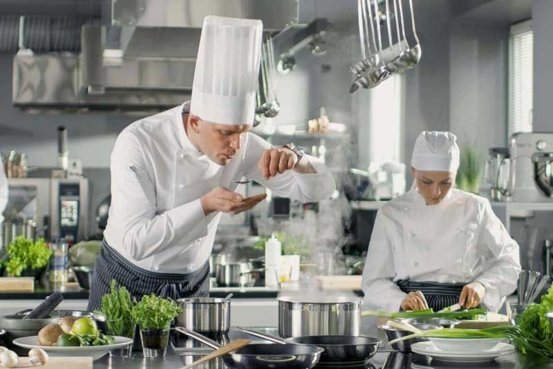 Cómo el agua de mar realza los sabores en la cocina